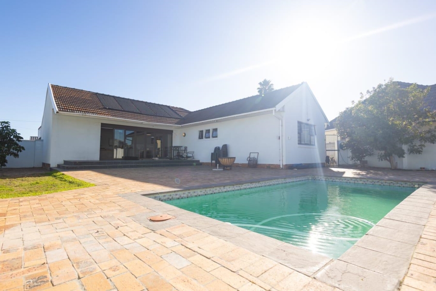 To Let 3 Bedroom Property for Rent in Fairfield Estate Western Cape